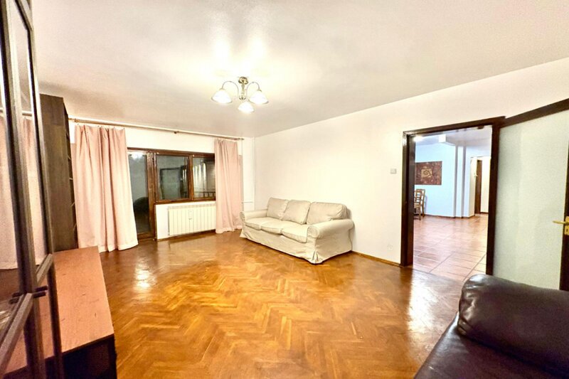 Unirii, Negru Voda, apartament 2 camere spatios, 70 mp,